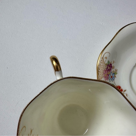 Foley England Vintage Teacup Saucer - Yellow Floral - Picture 2 of 9